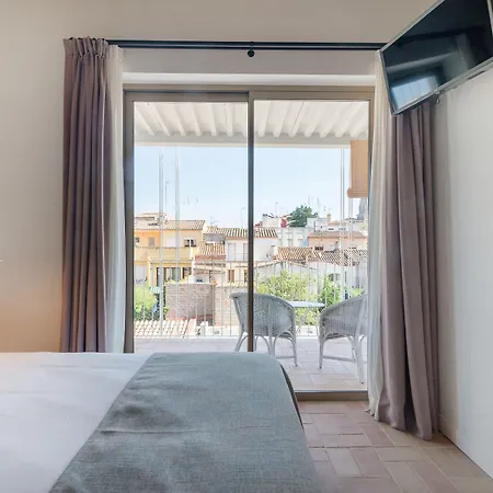 Liret Hotel 4*